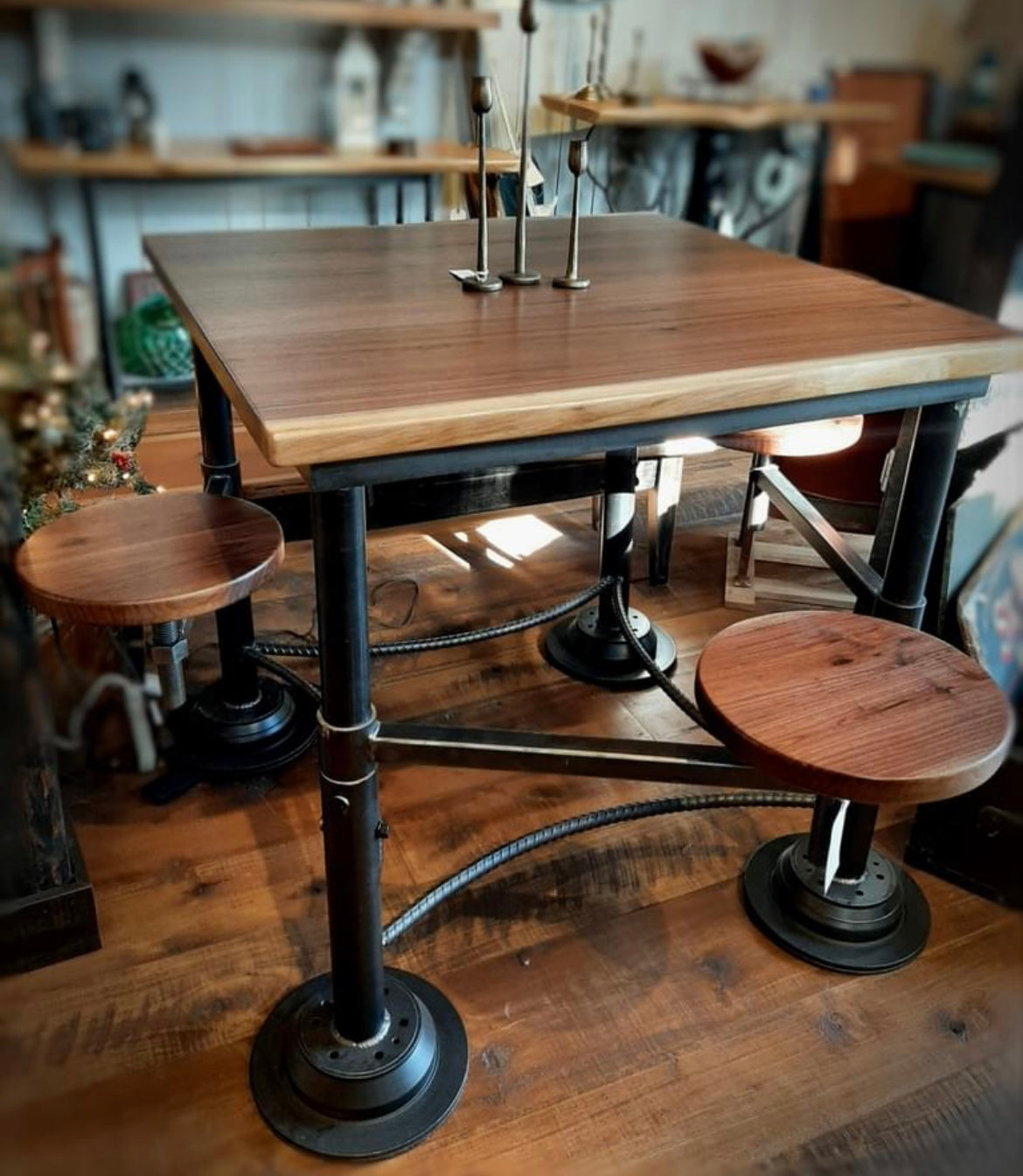 Swivel Tables